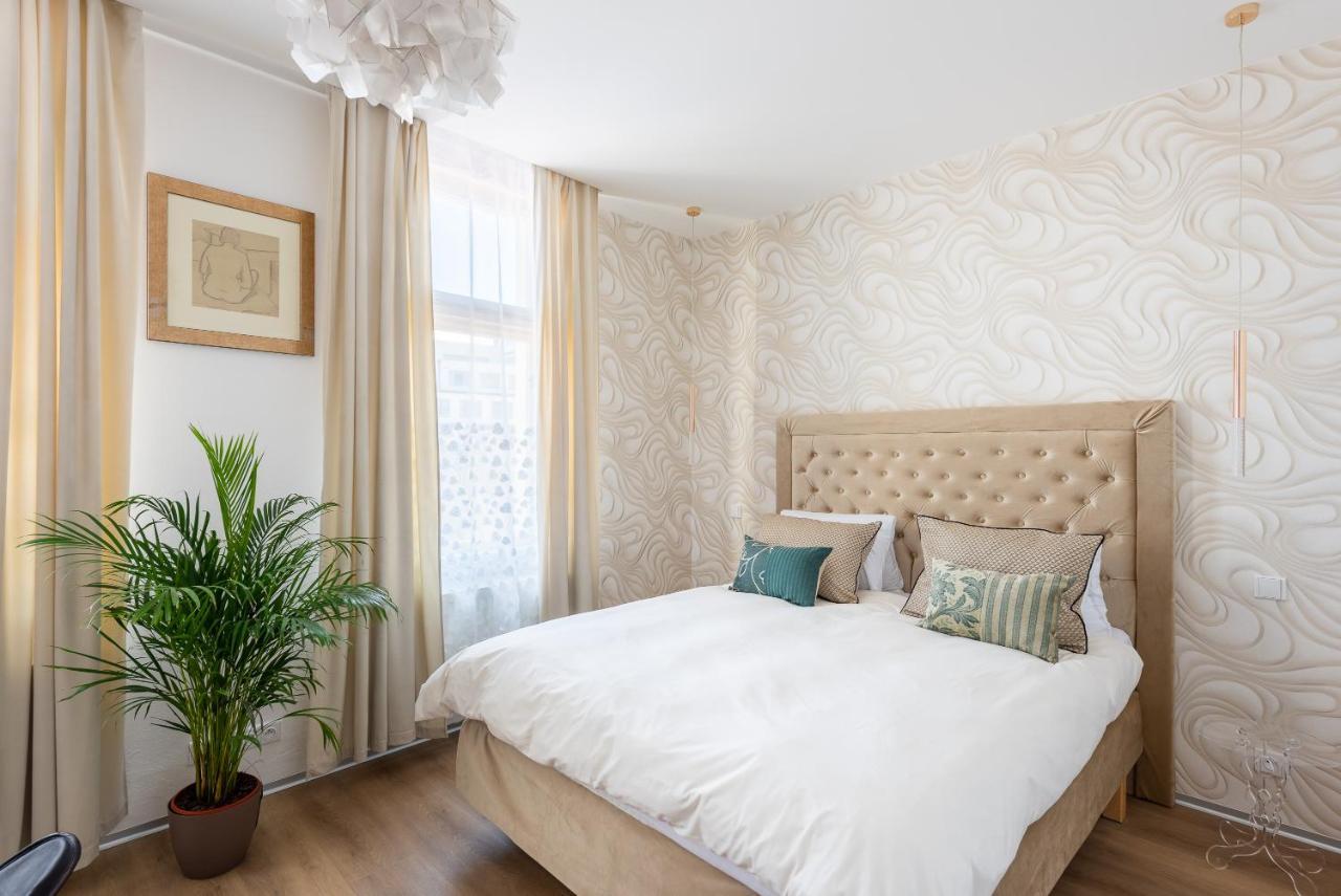 New Modern Apartment 5. Floor Praag Buitenkant foto